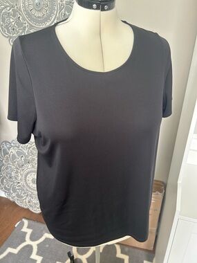 Coldwater Creek Black Short Sleeve Crewneck Tee